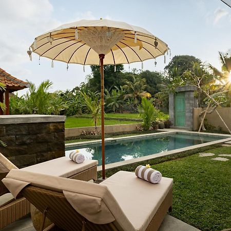 Suarga Loka Ubud Villa Buitenkant foto