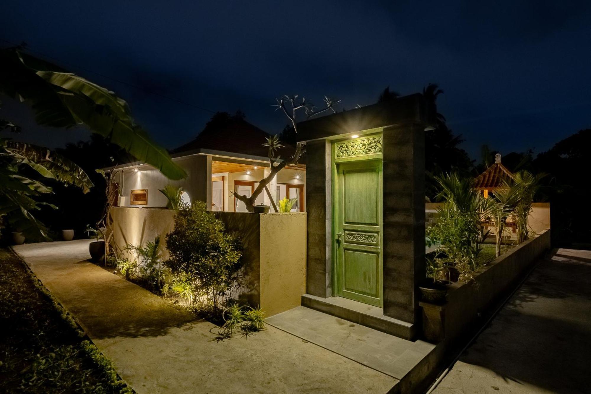 Suarga Loka Ubud Villa Buitenkant foto
