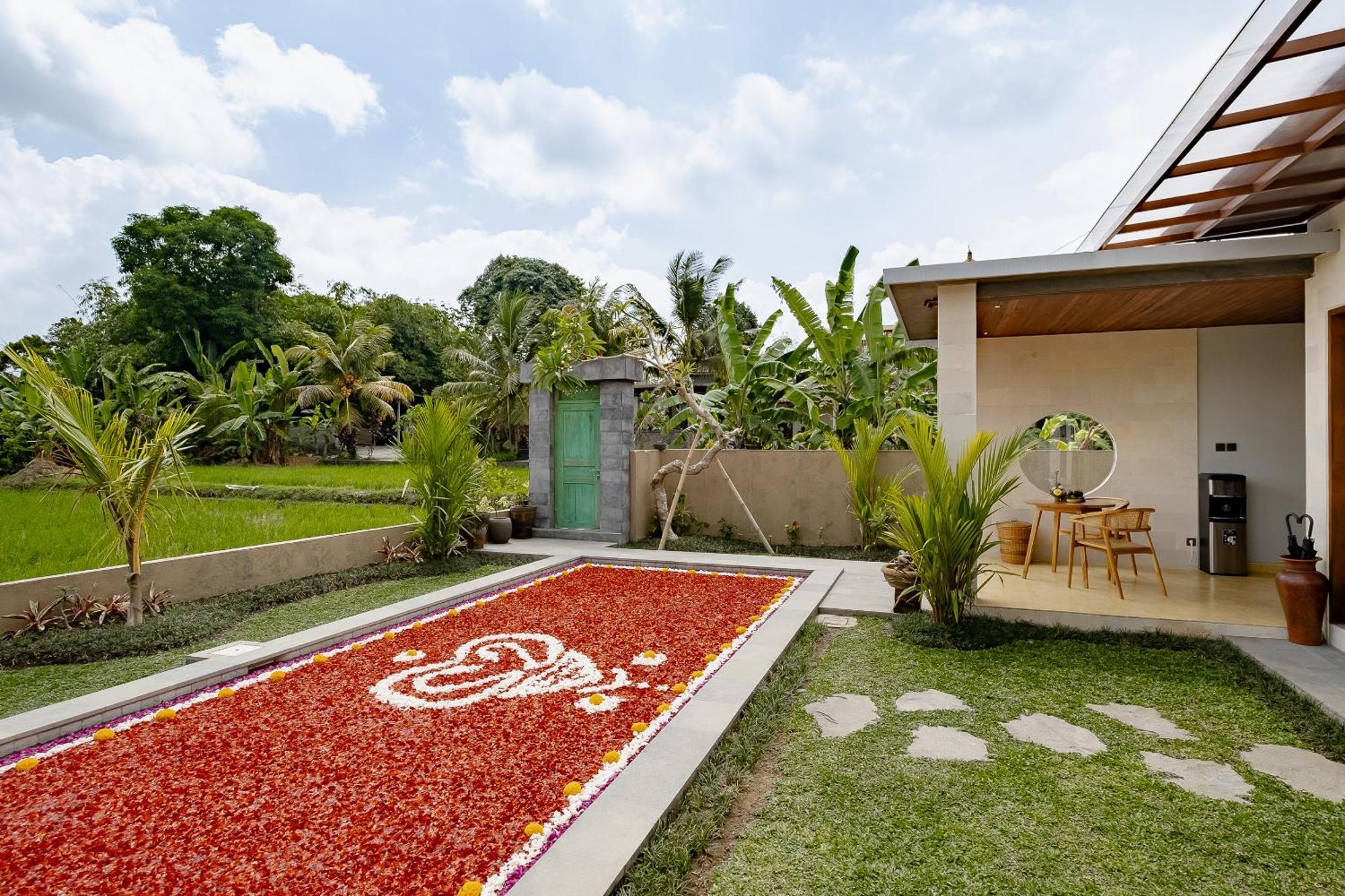 Suarga Loka Ubud Villa Buitenkant foto